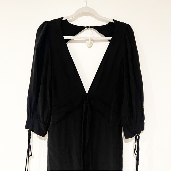 For Love & Lemons Georgi Open Back Tie Sleeve Low V Front Jumpsuit Black Small - Picture 7 of 13